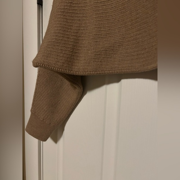 Aritzia Wilfred Free Lolan wool Sweater - Picture 8 of 9